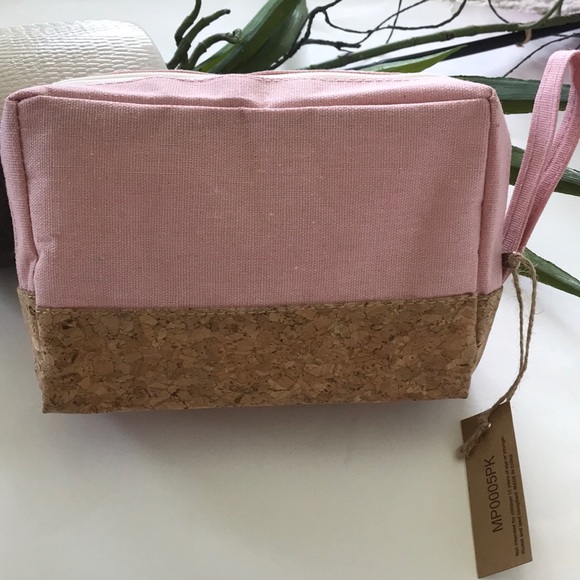 Cosmetic/Travel Pouch - Picture 5 of 8